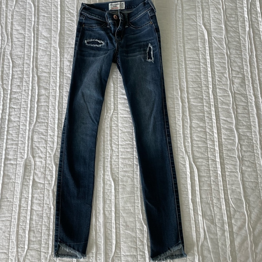 SOLD! Abercrombie Girls Super Skinny Jeans
